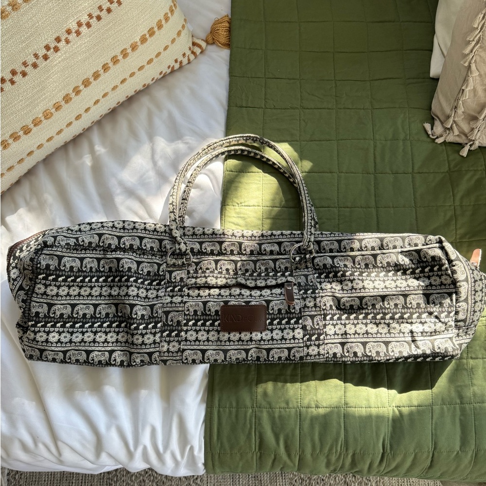 Kindfolk Yoga Mat Duffle Bag Patterned Canvas with Pocket and Zipper